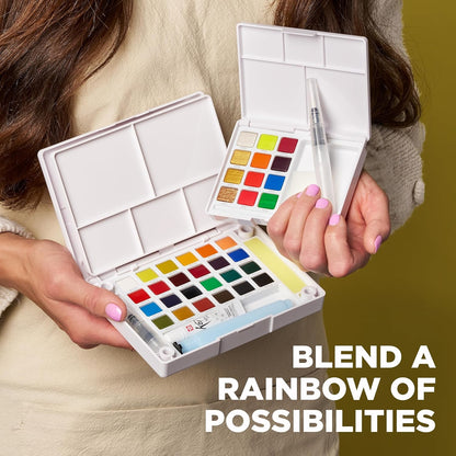 SAKURA Koi Pocket Field Sketch Kit - 12 Colors